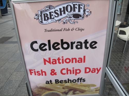 празднование национального дня рыбы и картошки в Ирландии