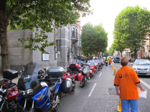 сбор пожертвований на мотопробеге Дублин-Голвей